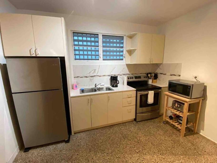 3 Bd By Airport El Yunque Walk To The Beach سان خوان المظهر الخارجي الصورة