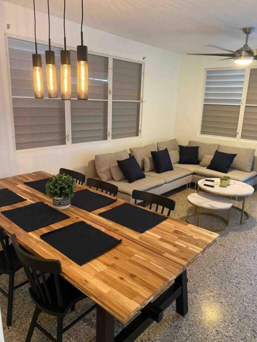 3 Bd By Airport El Yunque Walk To The Beach سان خوان المظهر الخارجي الصورة